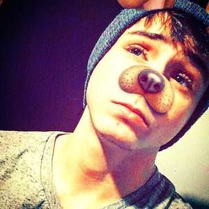 Meet your Posher, Jake